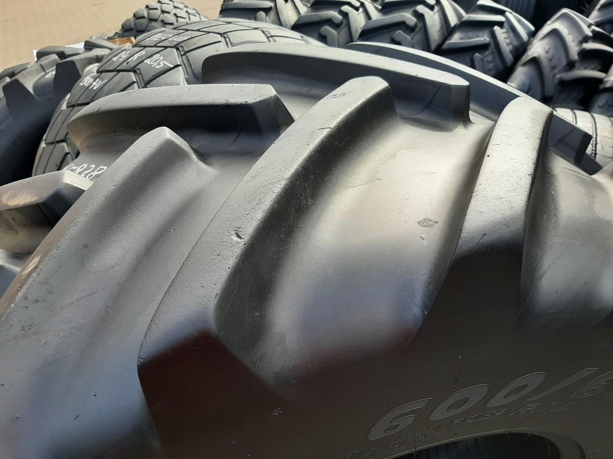 Opona używana rolnicza 600/65R28 MIECHELIN MACHXBIB 2100zł W4617 - obrazek 5