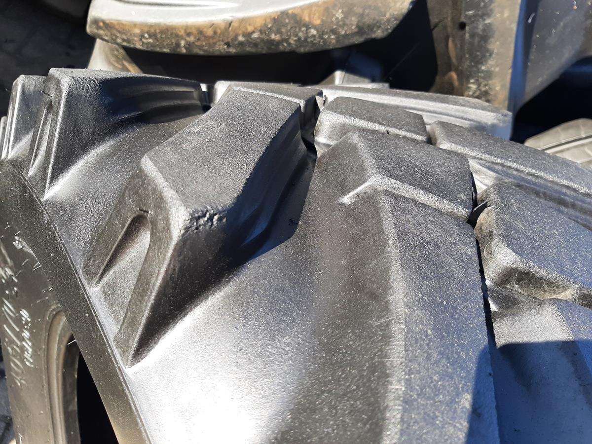 Opona używana przemysłowa 405/70-24 16/70-24 CAMSO MPT 1100zł W4622 - obrazek 6