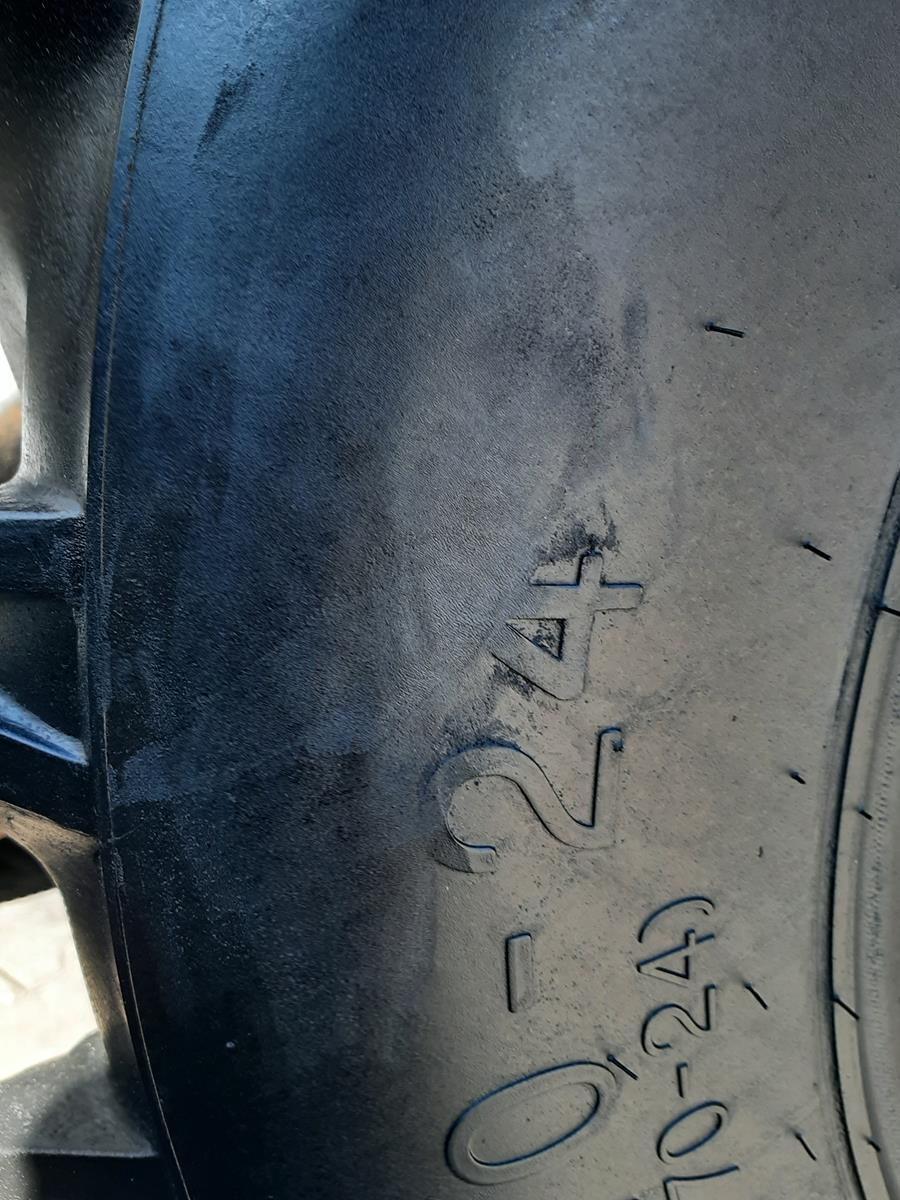 Opona używana przemysłowa 405/70-24 16/70-24 CAMSO MPT 1100zł W4622 - obrazek 10