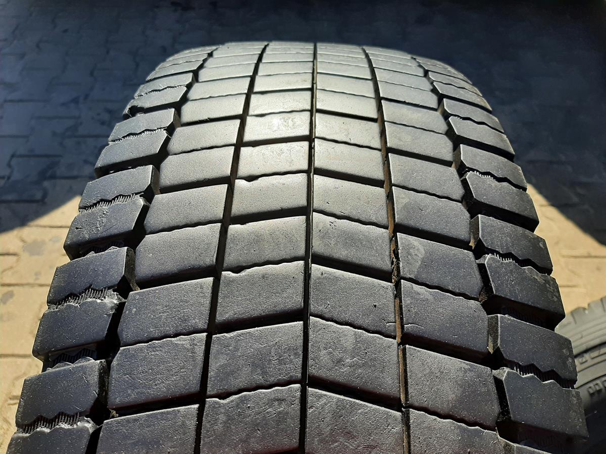 Opona używana ciężarowa 305/70R19.5 CONTINENTAL CONTI 400zł C2584 - obrazek 7