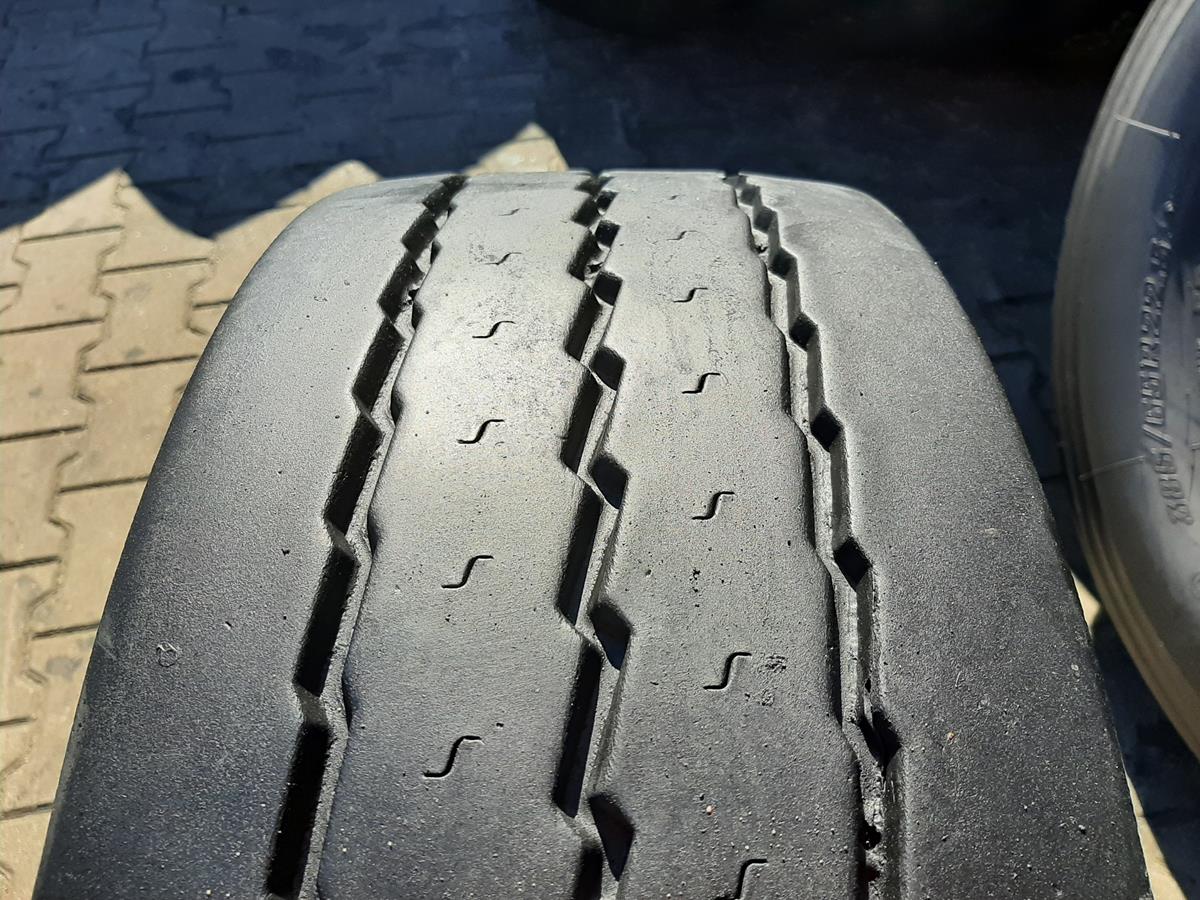 Opona używana ciężarowa 255/60R19.5 MICHELIN MAXI TRAILER XTA+E 550zł C2587 - obrazek 4