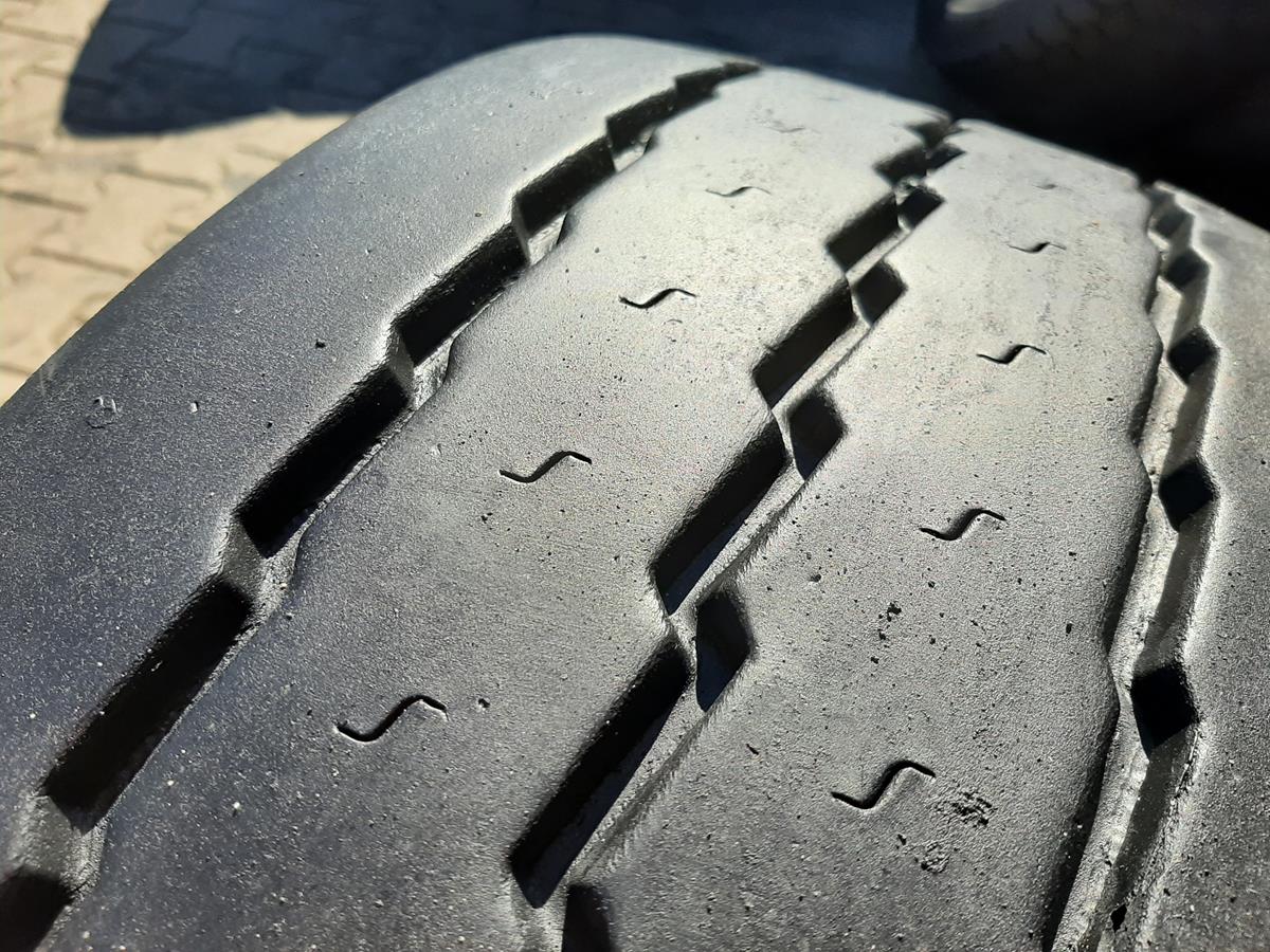 Opona używana ciężarowa 255/60R19.5 MICHELIN MAXI TRAILER XTA+E 550zł C2587 - obrazek 6