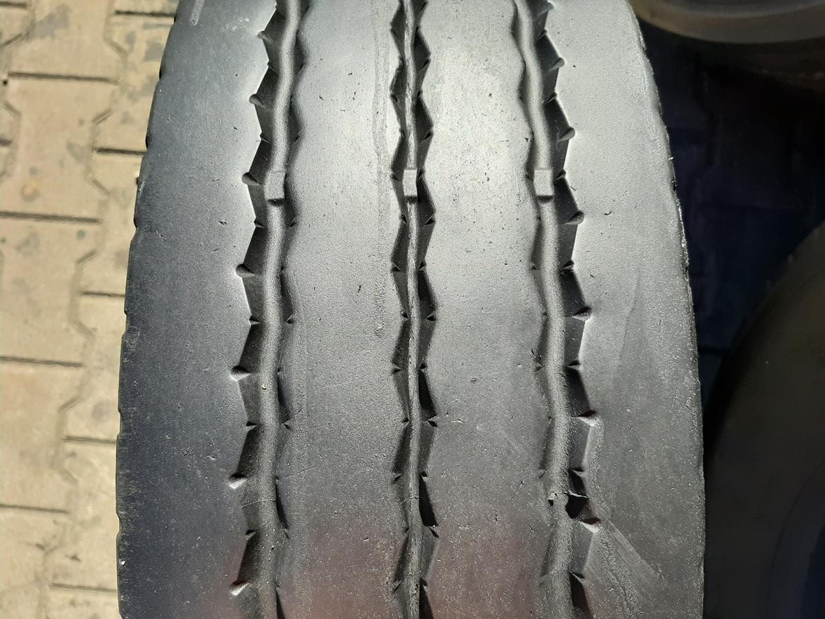 Opona używana ciężarowa 205/65R17.5 BRIDGESTONE R168 280zł C2588 - obrazek 5