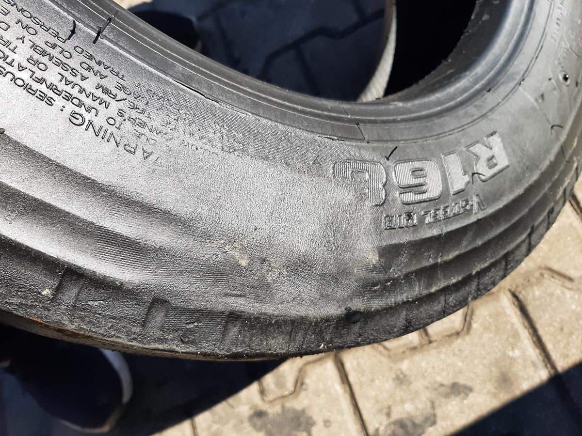 Opona używana ciężarowa 205/65R17.5 BRIDGESTONE R168 280zł C2588 - obrazek 7