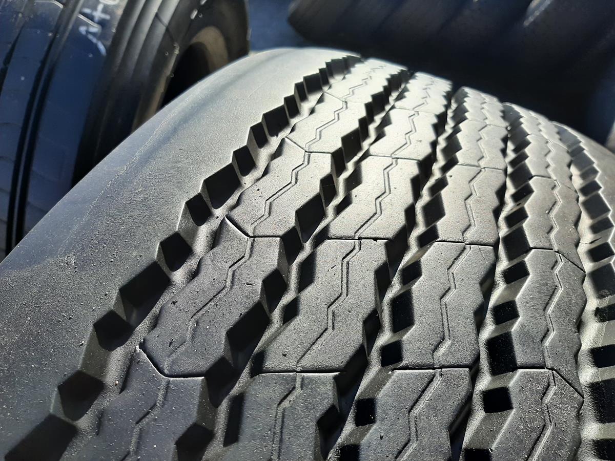 Opona używana ciężarowa 385/65R22.5 BRIDGESTONE R179+ 700zł C2590 - obrazek 9
