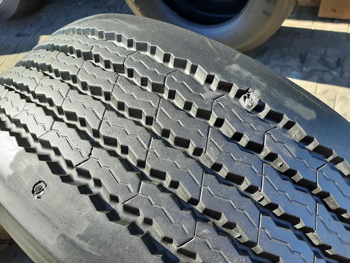 Opona używana ciężarowa 385/65R22.5 BRIDGESTONE R179+ 700zł C2590 - obrazek 8