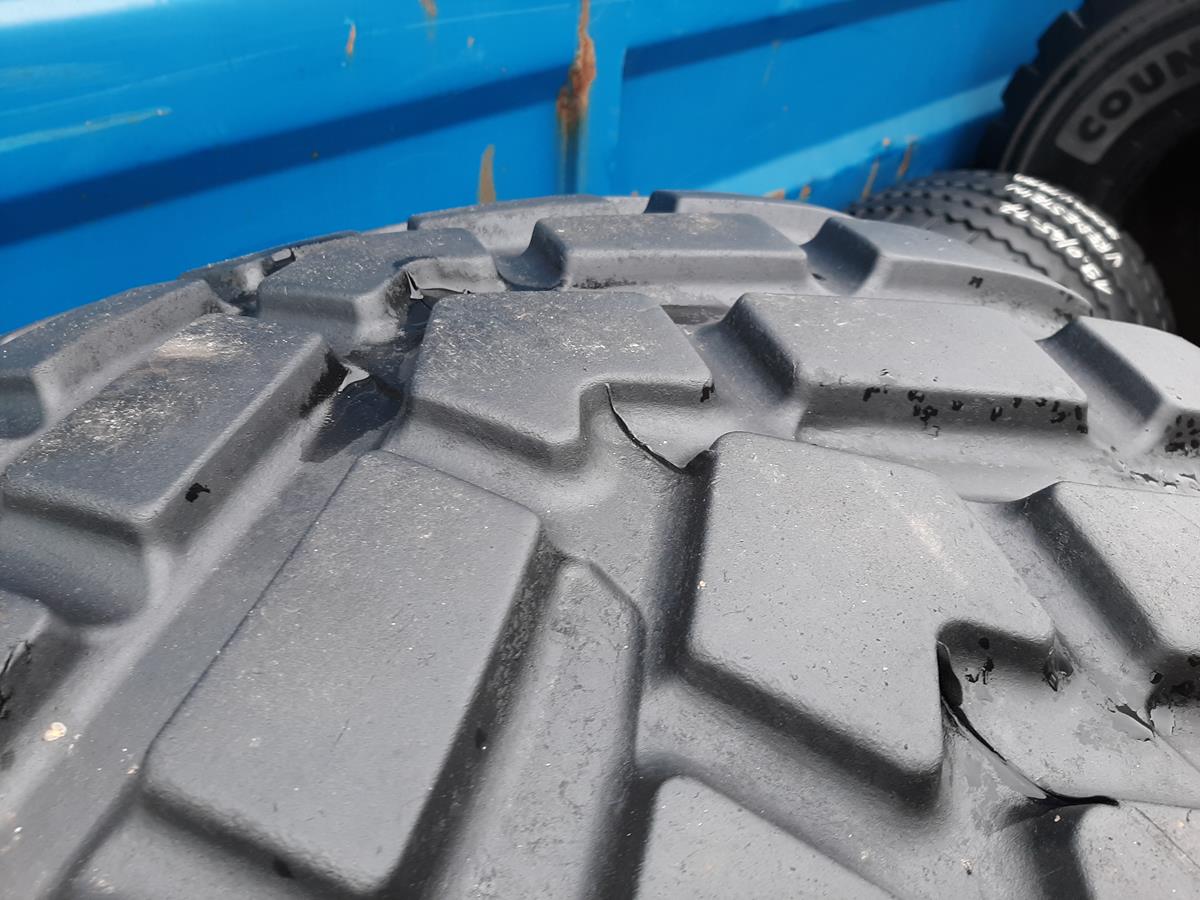 2x Opona używana rolnicza 600/55R26.5 BKT FL693 M 1900zł W4629 - obrazek 5