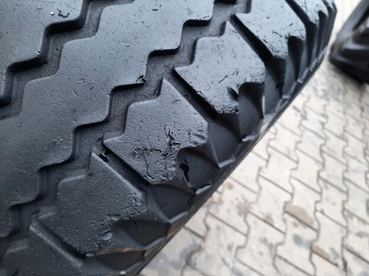 2x Opona używana rolnicza 19.0/45-17 VREDESTEIN AW 450zł W4632 - obrazek 4