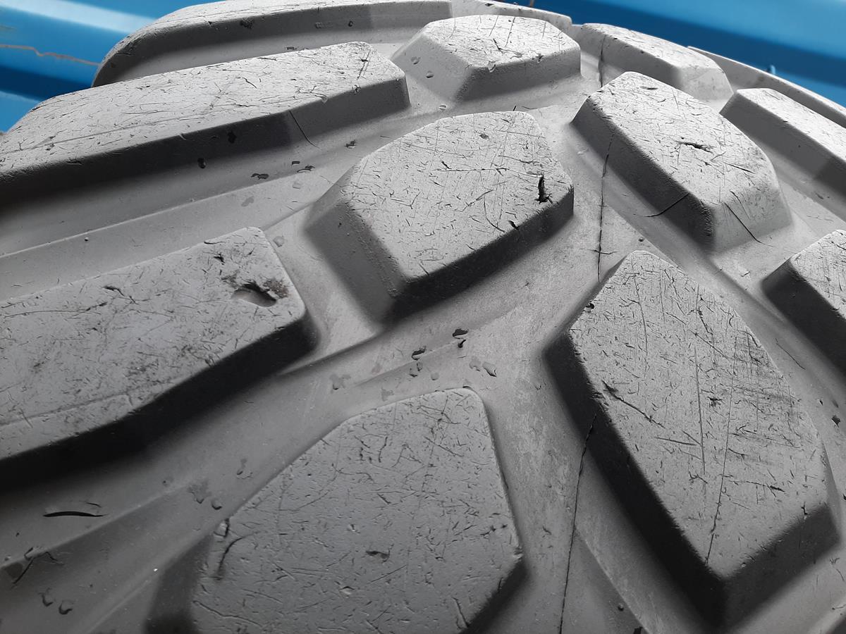 Opona używana rolnicza 750/60R30.5 NOKIAN FLOAT KING VF 3500zł W4633 - obrazek 9