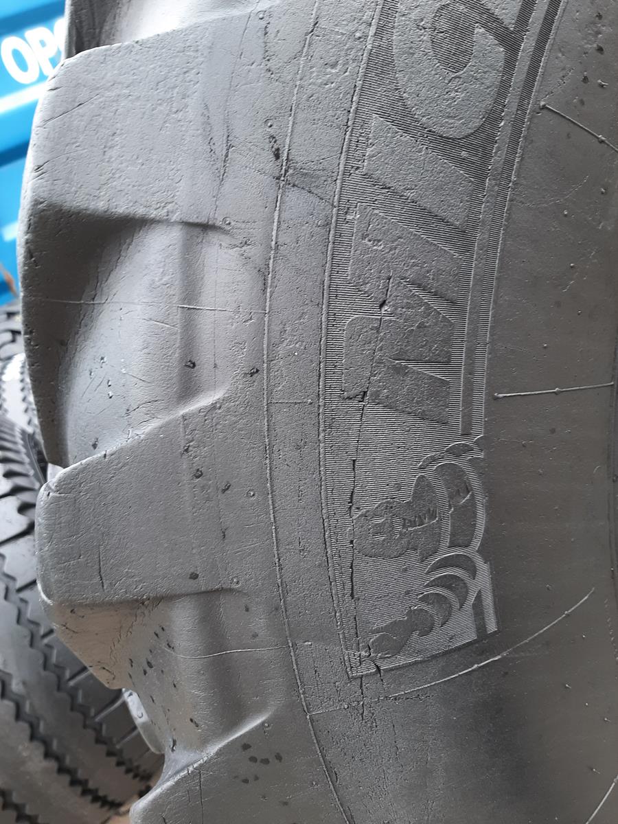 Opona używana 480/80-26 18.4-26 480/80-26 MICHELIN POWER CL 1100zł W4637 - obrazek 15