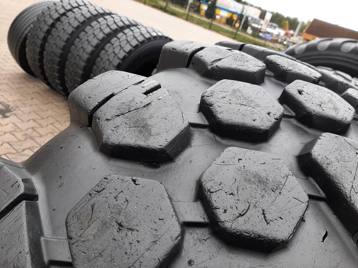 Opona używana przemysłowa 480/80R26 18.4R26 MICHELIN BIBLOAD 2000zł W4640 - obrazek 9