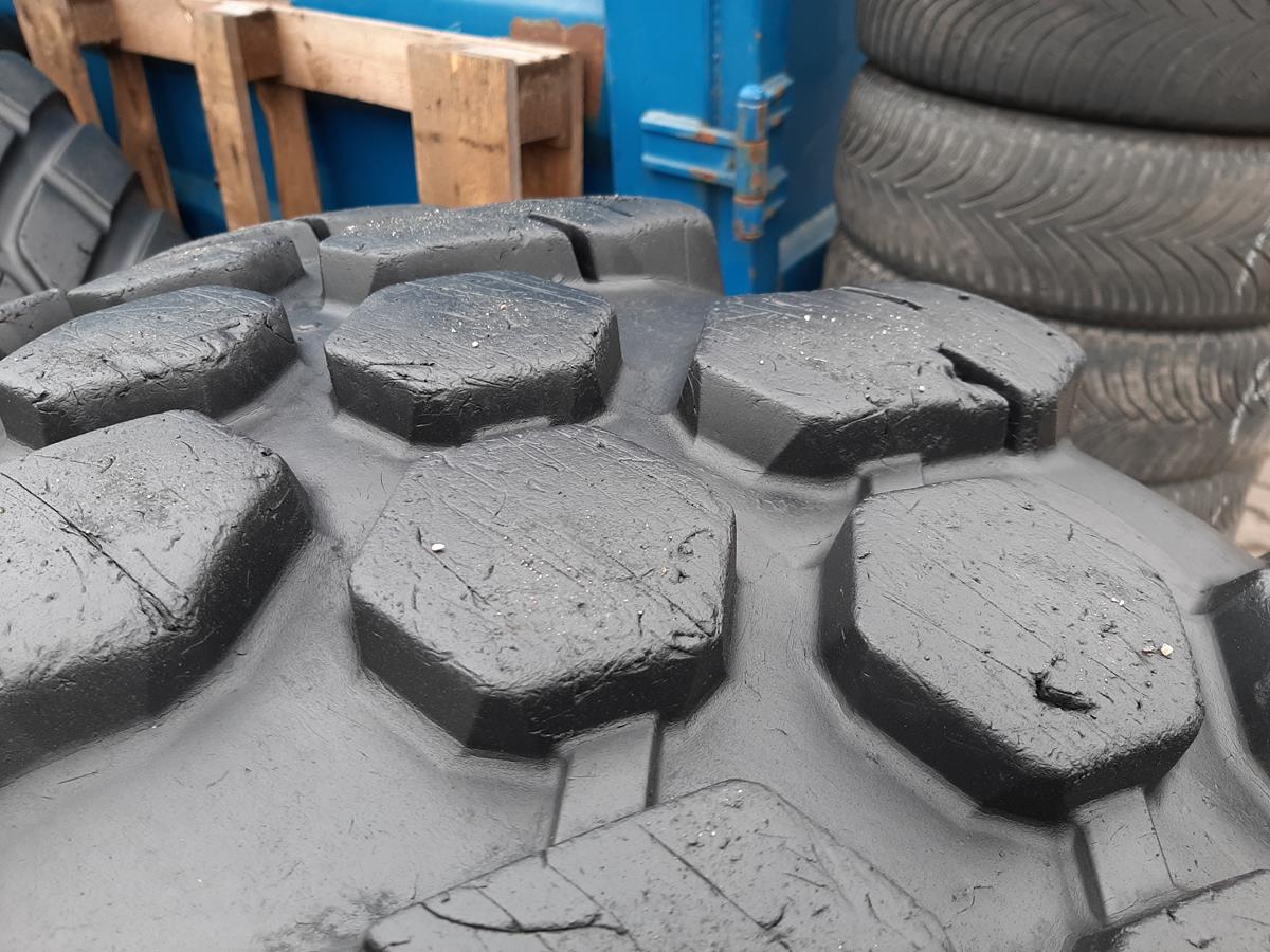 Opona używana przemysłowa 480/80R26 18.4R26 MICHELIN BIBLOAD 2000zł W4640 - obrazek 11