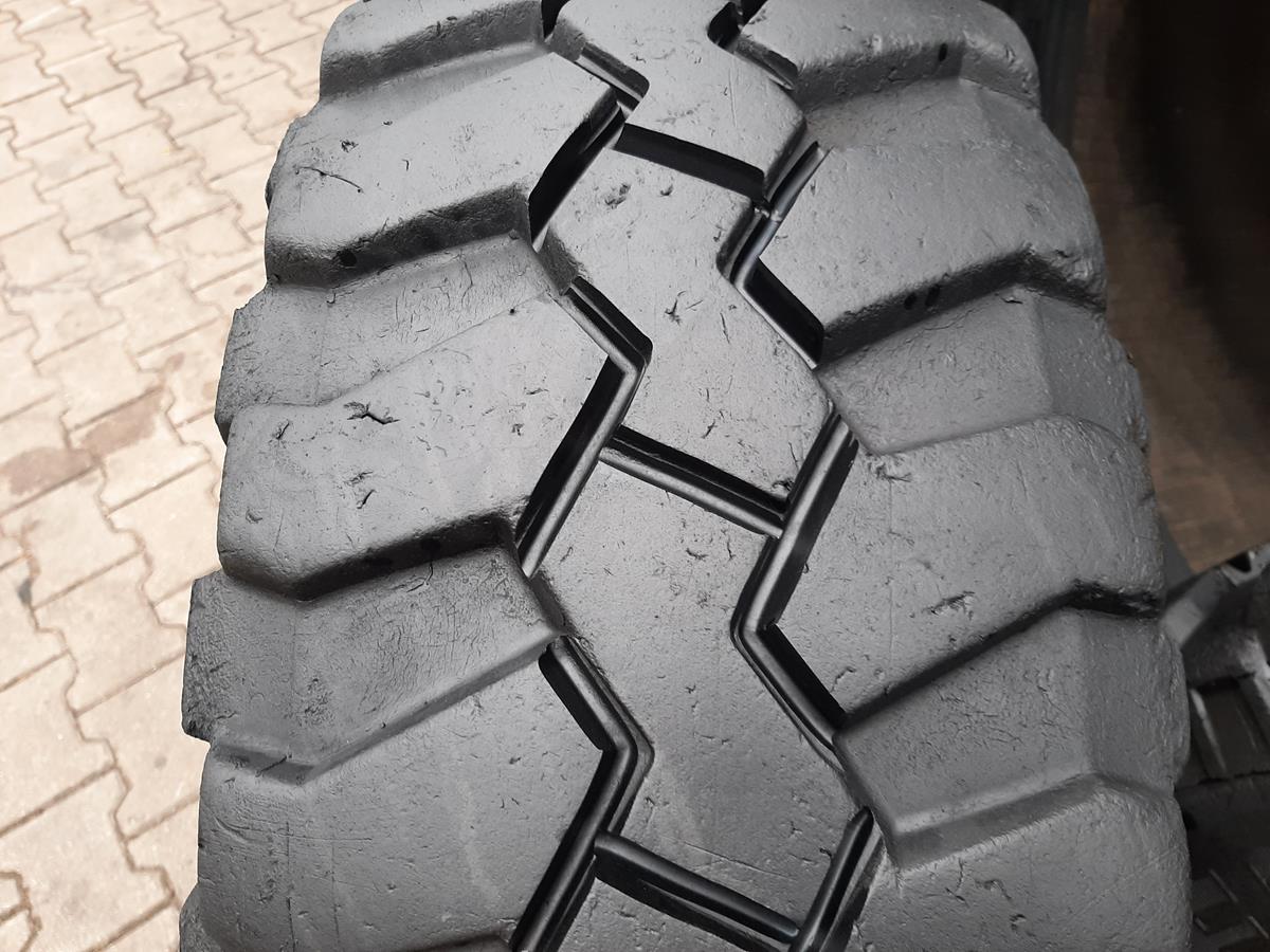 2x Opona używana przemysłowa 335/80R18 MICHELIN XZSL 750zł W4643 - obrazek 5