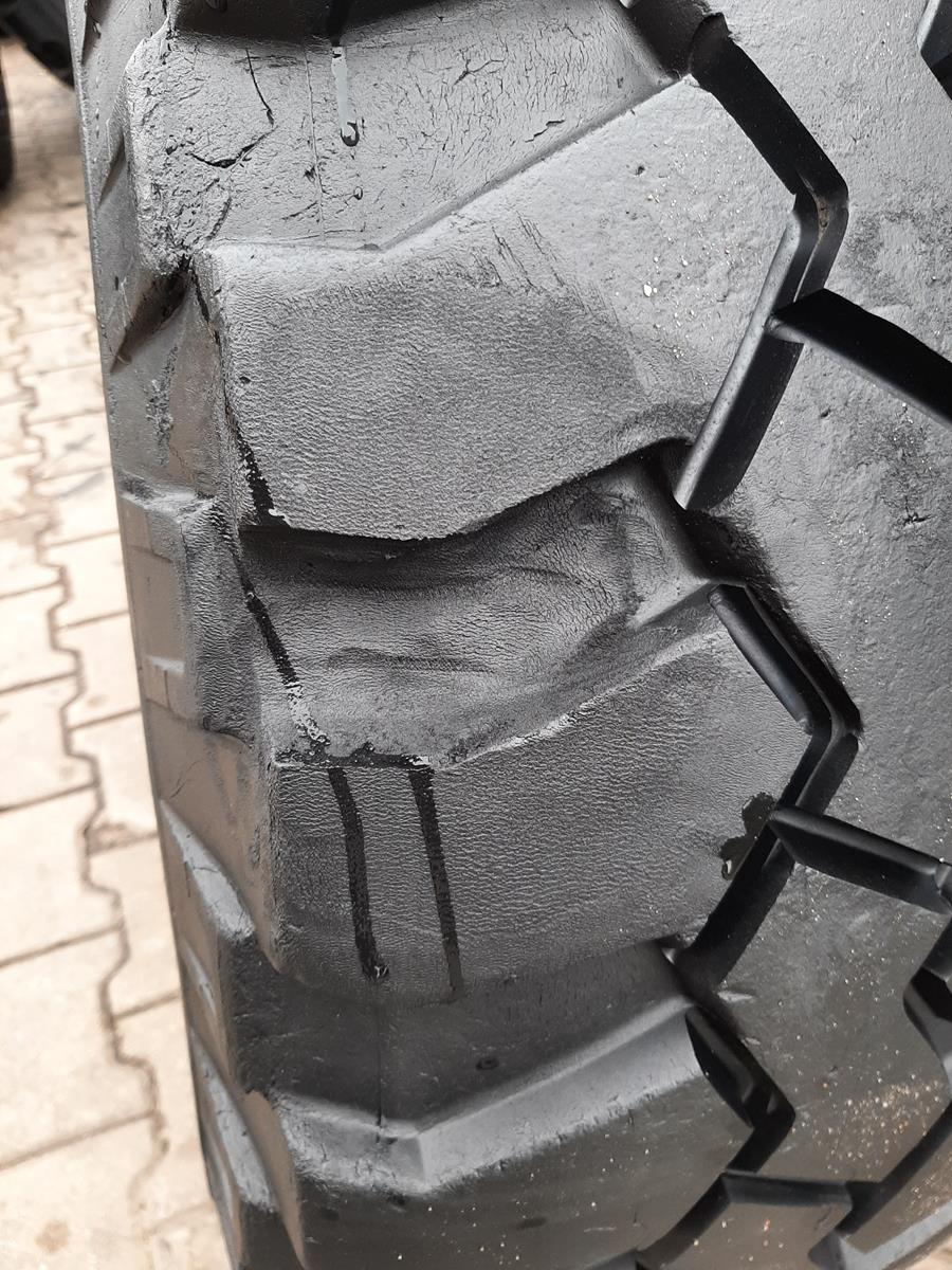 2x Opona używana przemysłowa 335/80R18 MICHELIN XZSL 750zł W4643 - obrazek 8