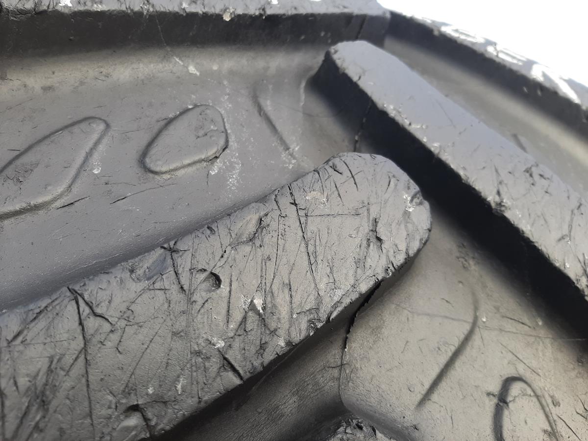 Opona używana rolnicza 540/65R28 KLEBER GRIPKER 1400zł W4645 - obrazek 5