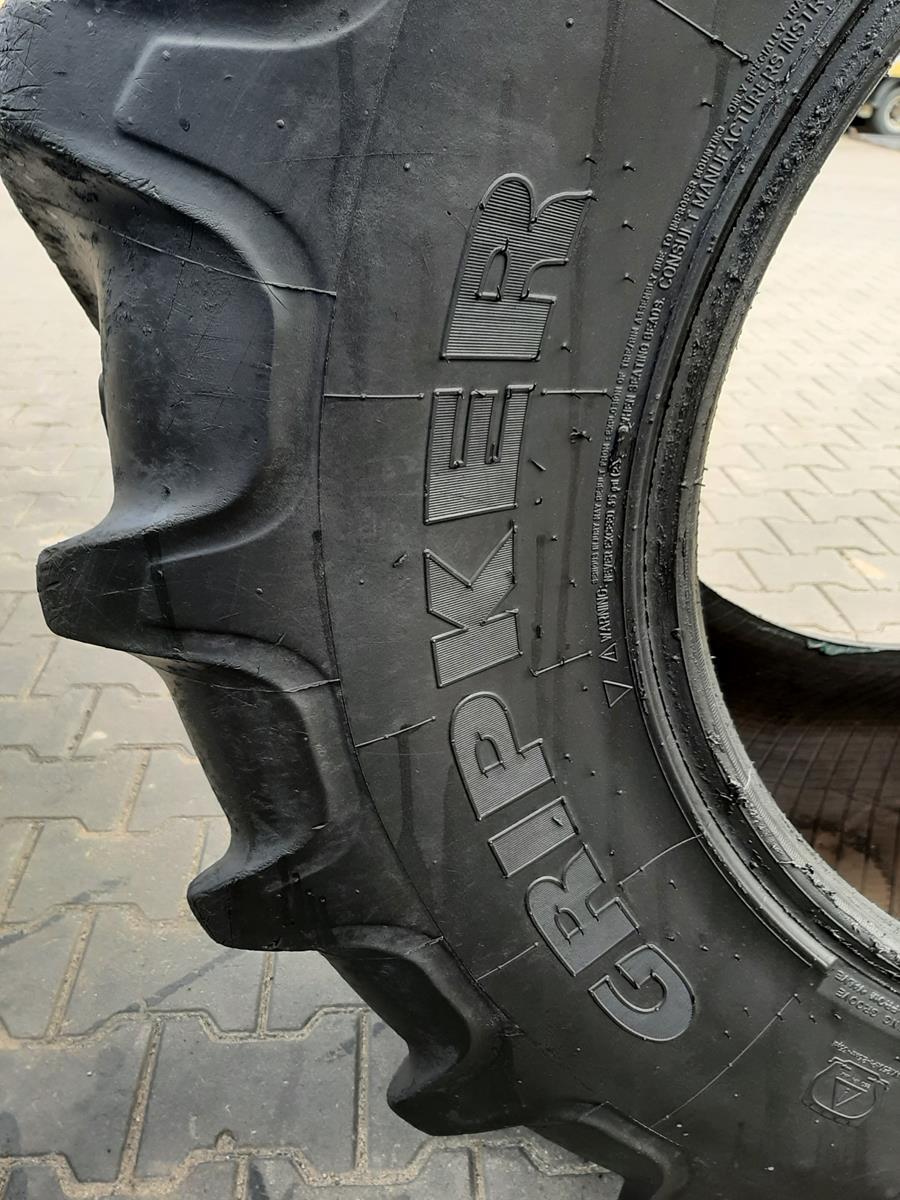 Opona używana rolnicza 540/65R28 KLEBER GRIPKER 1400zł W4645 - obrazek 11