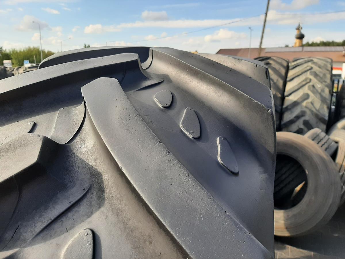 Opona używana rolnicza 460/85R38 18.4R38 KLEBER TRAKER 2000zł W4647 - obrazek 4