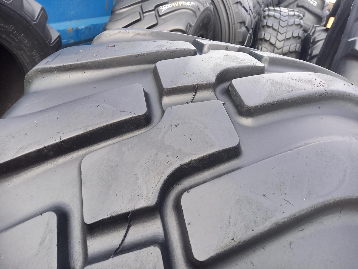 2x Opona używana rolnicza 600/55R26.5 BKT FLOTATION 630 ULTRA 1800zł W4659 - obrazek 6