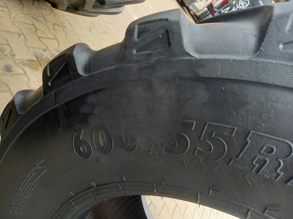 2x Opona używana rolnicza 600/55R26.5 BKT FLOTATION 630 ULTRA 1800zł W4659 - obrazek 8
