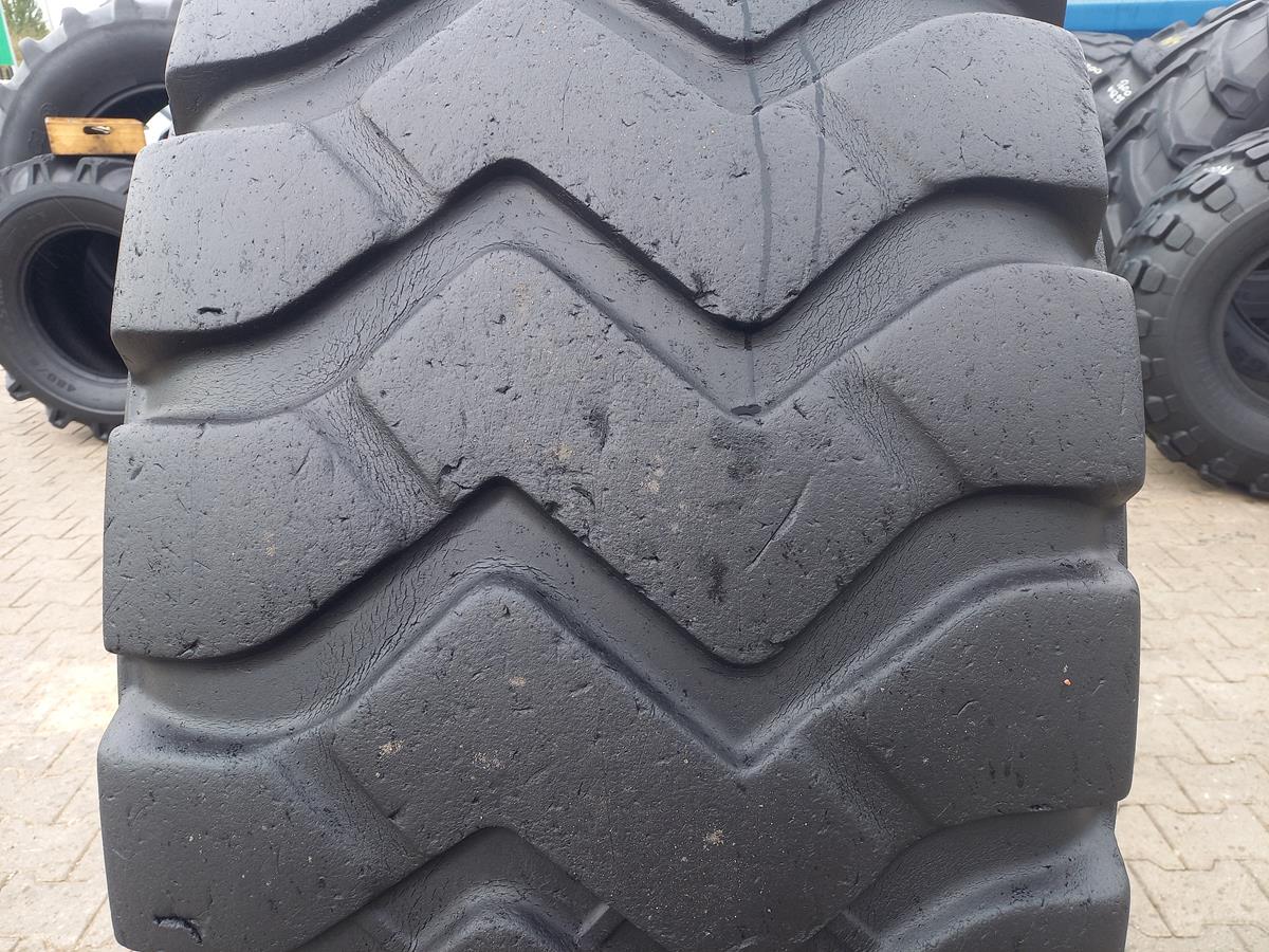 4x Opona używana przemysłowa 23.5R25 MTP WB01 2700zł W4663 - obrazek 7