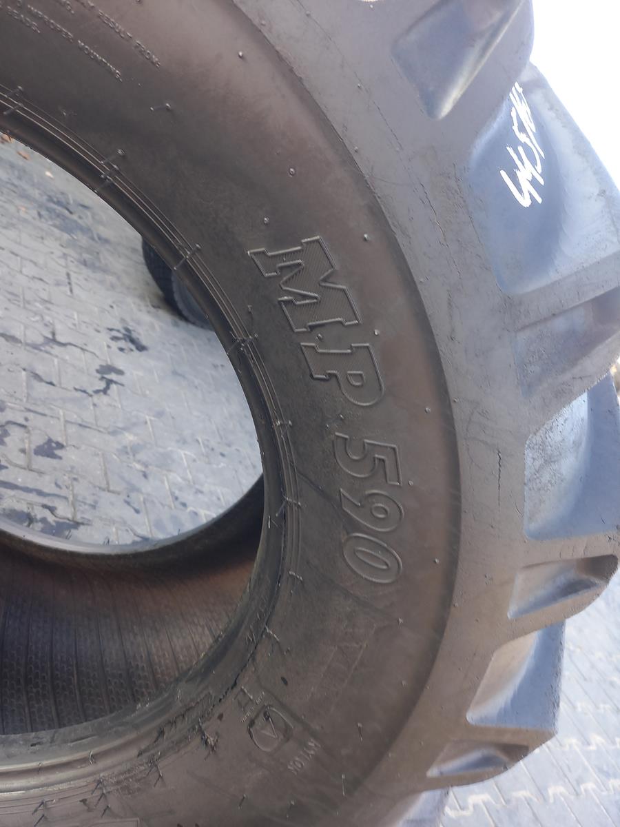 Opona używana przemysłowa 445/65-22.5 18-22.5 BKT MP 590 800zł W4666 - obrazek 10