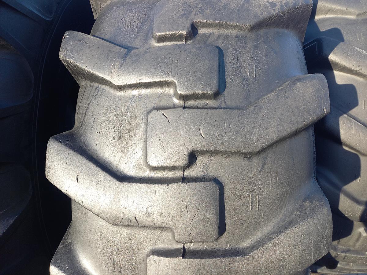 2x Opona używana przemysłowa 18.4-26 MITAS TRACTOR INDUSTRIAL TI06 900zł W4669 - obrazek 4