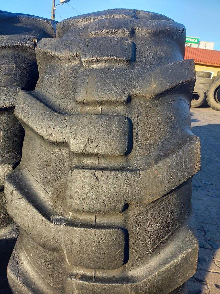 Opona używana przemysłowa 18.4-26 ALLIANCE 900zł W4670 - obrazek 4