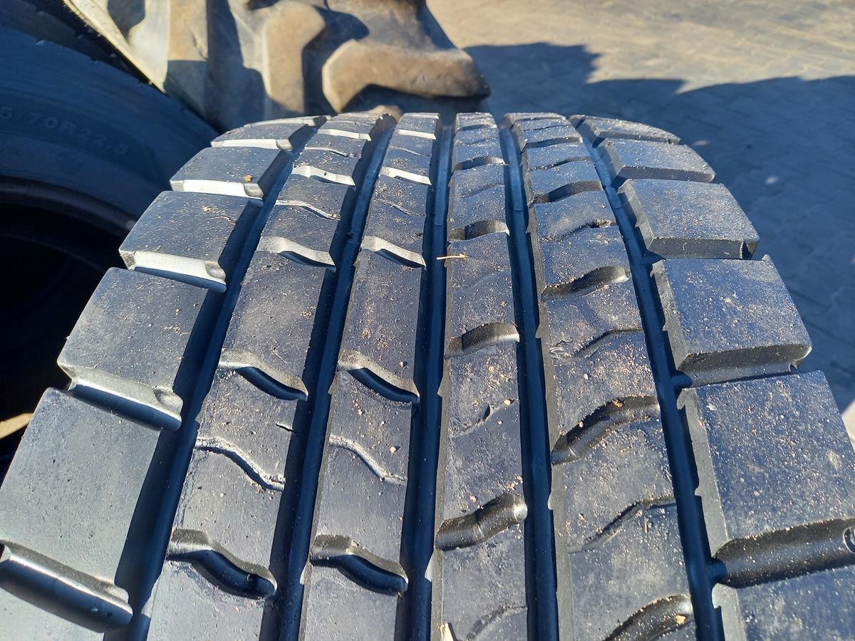 4x Opona używana ciężarowa 315/70R22.5 GOODYEAR 350zł/szt. C2606 - obrazek 8