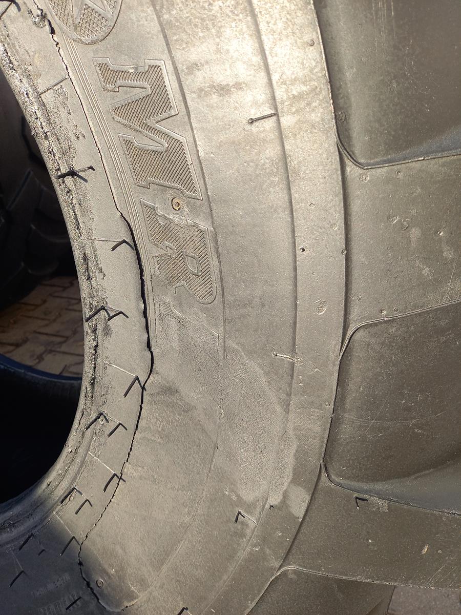 Opona używana przemysłowa 18.4-28 MRL MTU 428; 900zł W4678 - obrazek 8