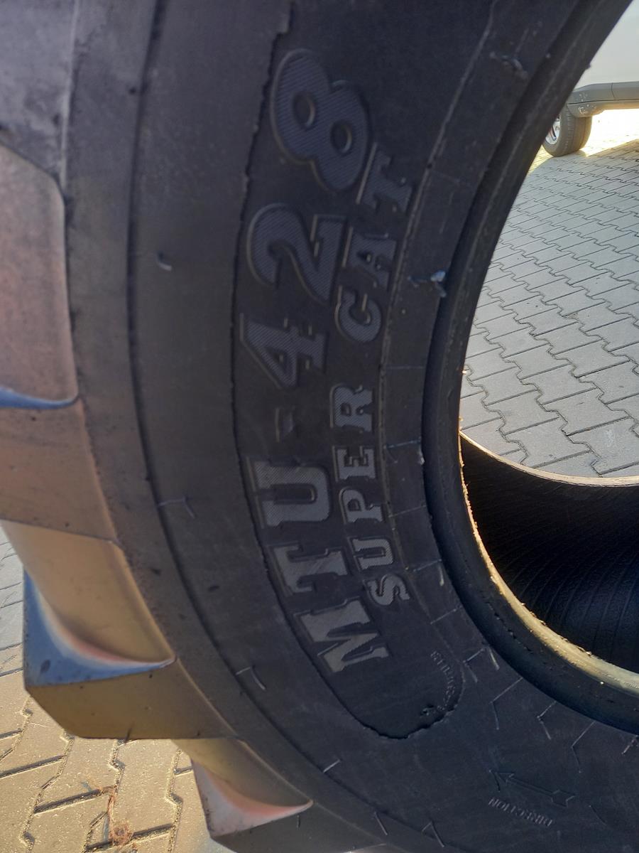 Opona używana przemysłowa 18.4-28 MRL MTU 428; 900zł W4678 - obrazek 11