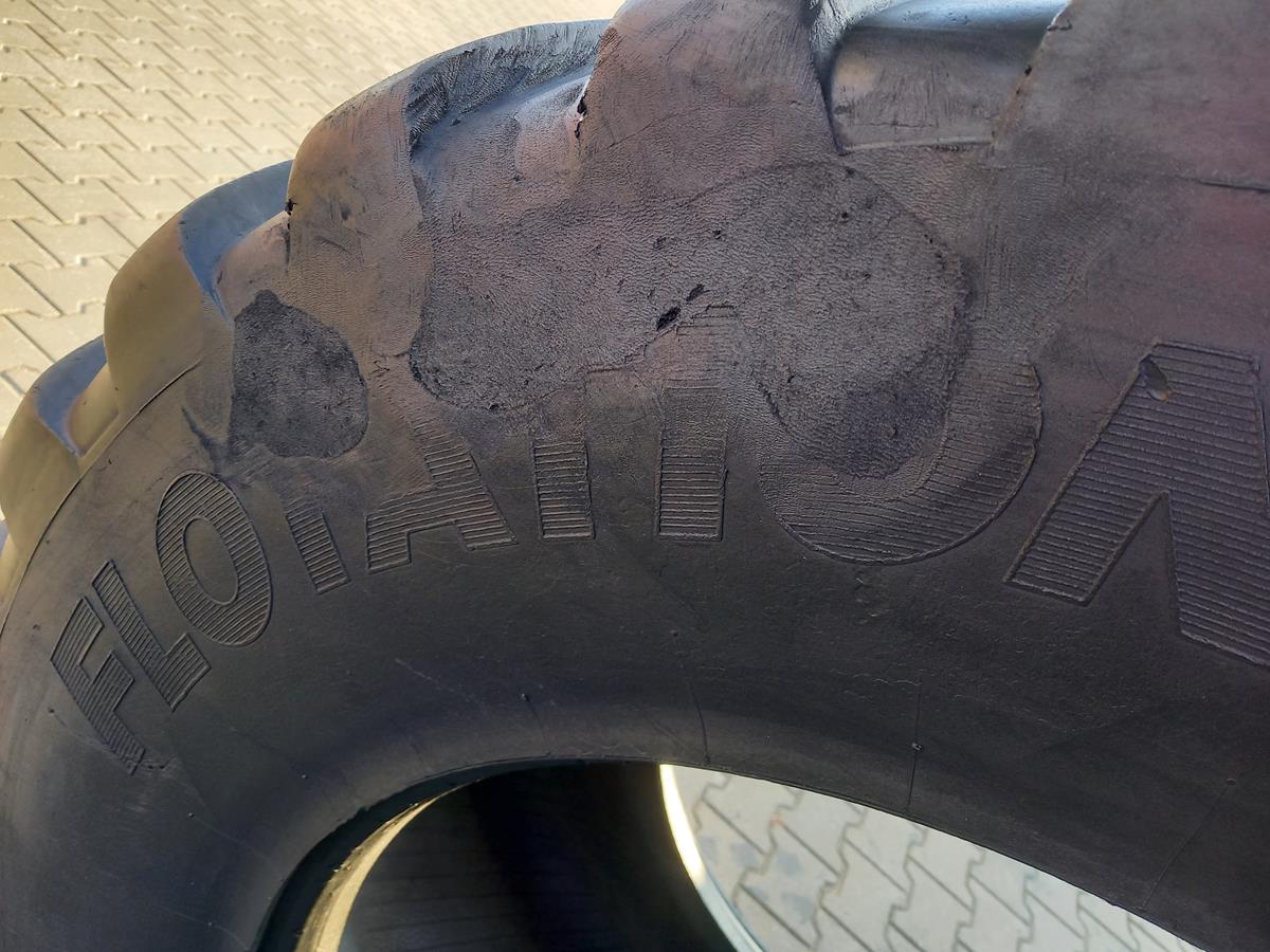 Opona używana rolnicza 710/50R30.5 VREDESTEIN FLOTATION 2800zł W4679 - obrazek 8