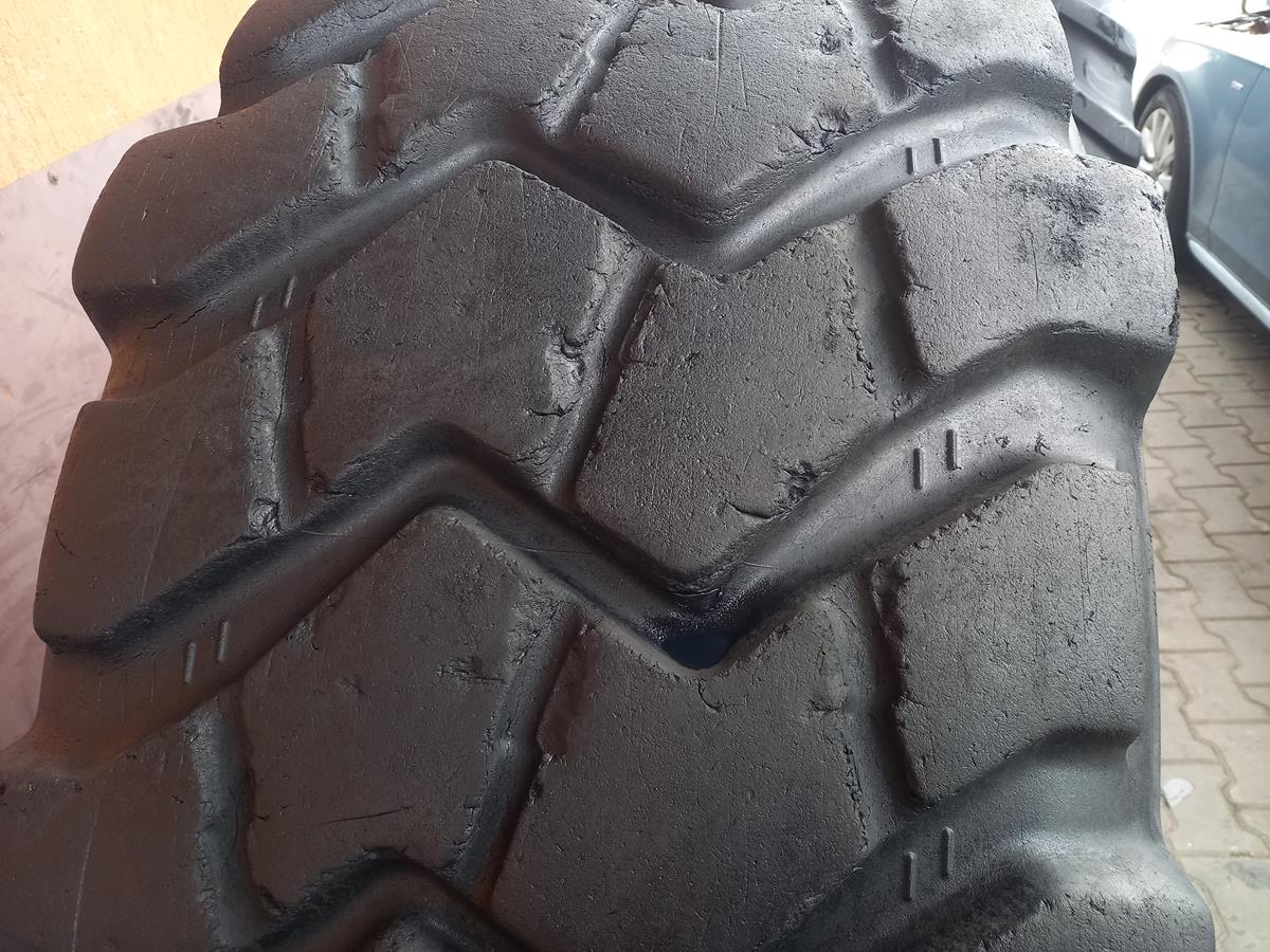 Opona używana przemysłowa 23.5R25 TRELLEBORG EMR 1030 2900zł W4681 - obrazek 6