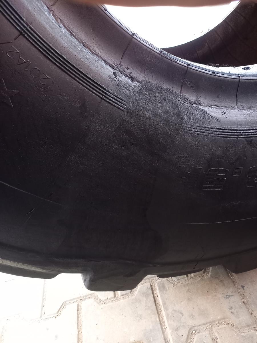 Opona używana przemysłowa 23.5R25 TRELLEBORG EMR 1030 2900zł W4681 - obrazek 8