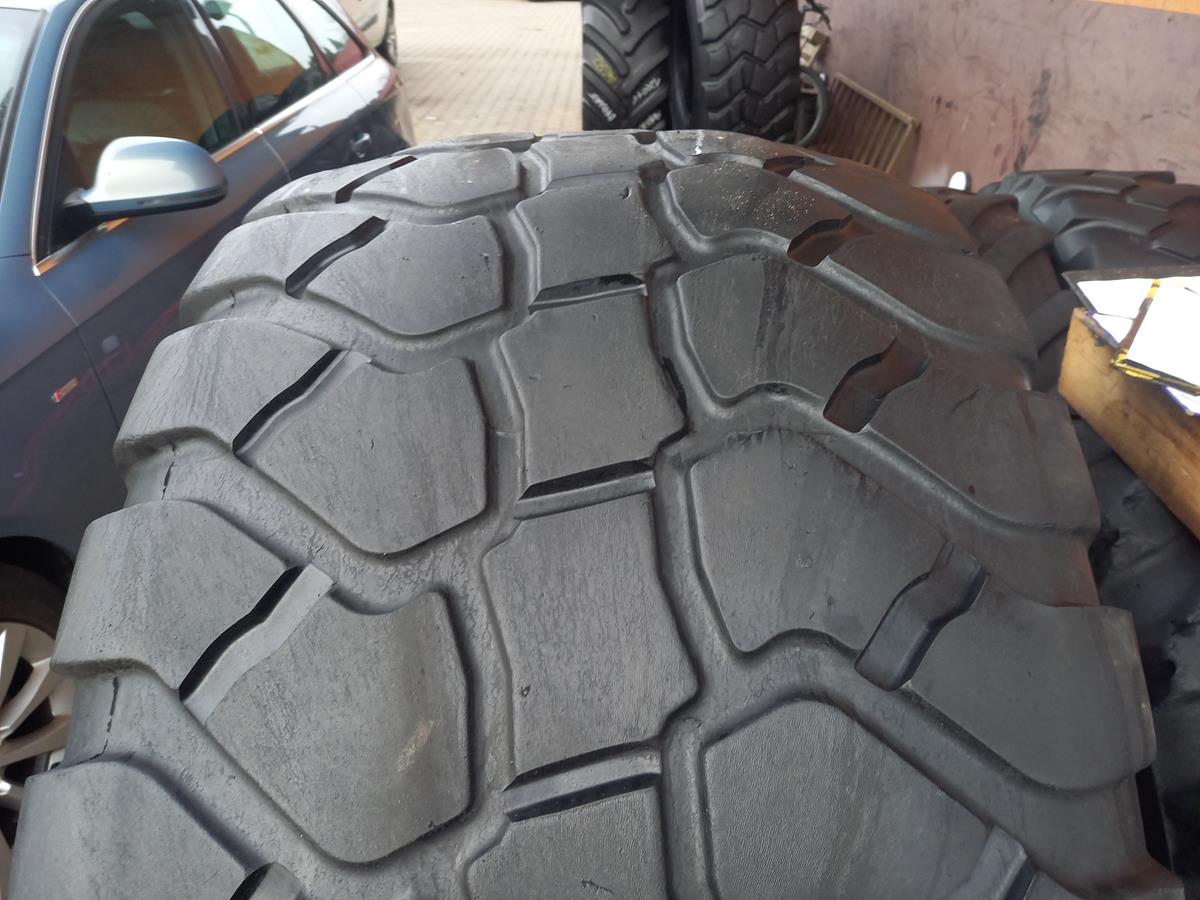 Opona używana rolnicza 600/55R26.5 MAXAM MS961R FLOTXTRA 1000zł W4683 - obrazek 4