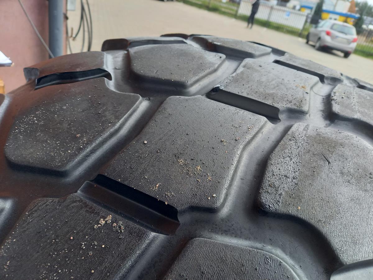 Opona używana rolnicza 600/55R26.5 MAXAM MS961R FLOTXTRA 1000zł W4683 - obrazek 12