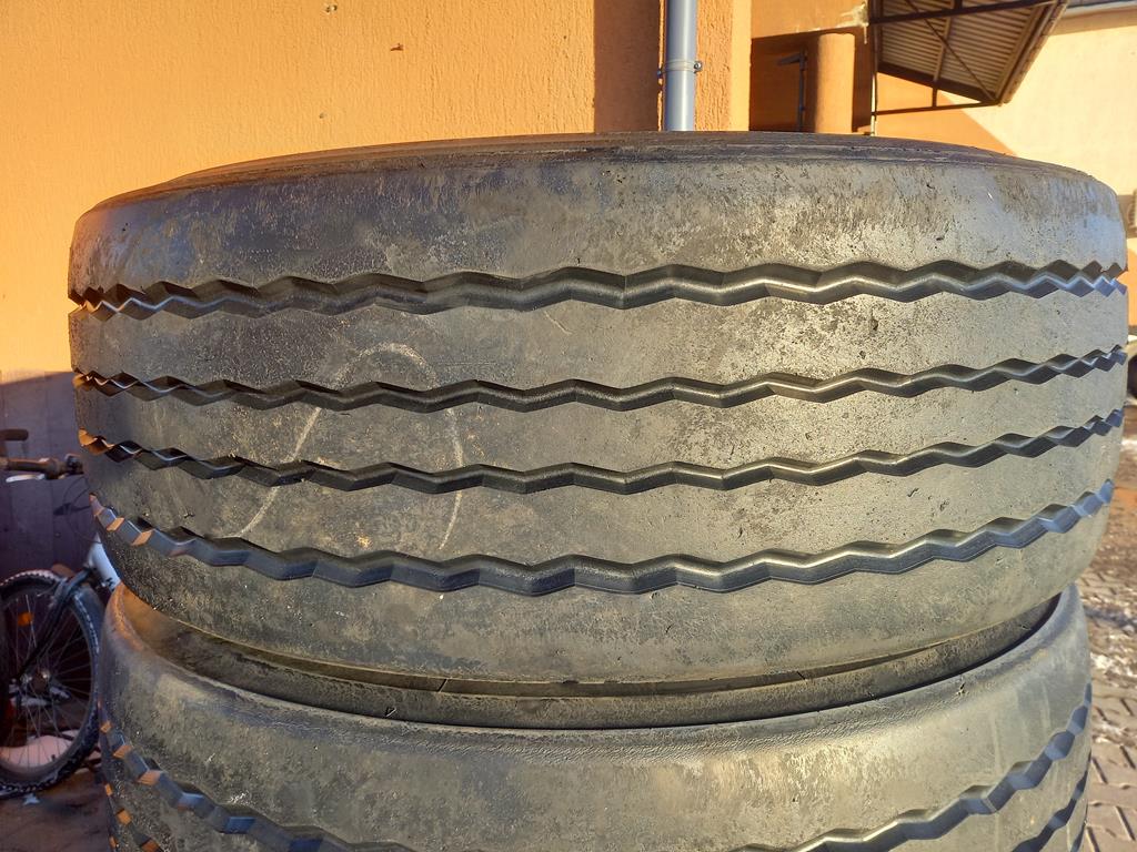 4x Opona używana ciężarowa 385/65R22.5 BRIDGESTONE DURAVIS R-TRAILER 002; 300zł(szt.) C2621 - obrazek 6