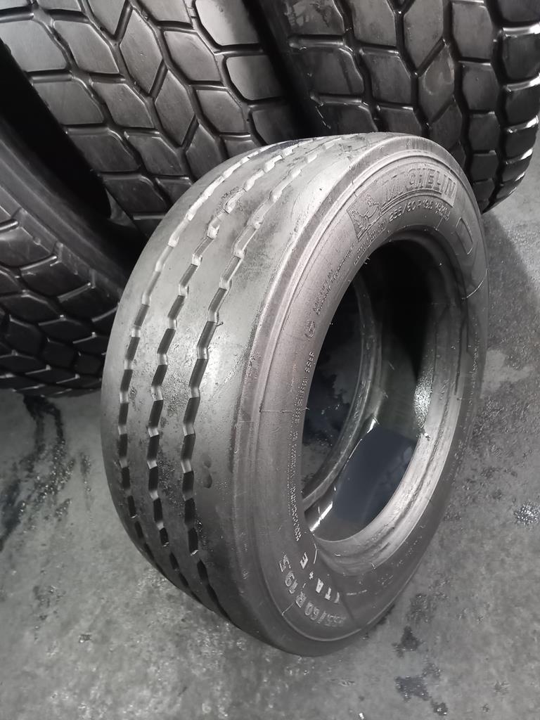 Opona używana ciężarowa 255/60R19.5 MICHELIN X MAXITRAILER XTA+E 450zł C2629 - obrazek 12