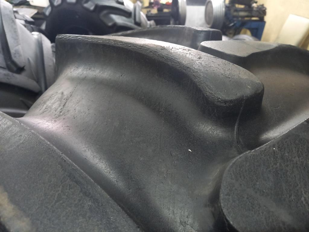 Opona używana leśna 540/65R28 NOKIAN TR MULTIPLUS 1400zł W4714 - obrazek 8