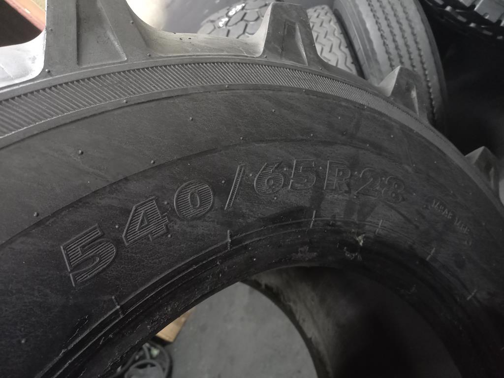 Opona używana leśna 540/65R28 NOKIAN TR MULTIPLUS 1400zł W4714 - obrazek 11
