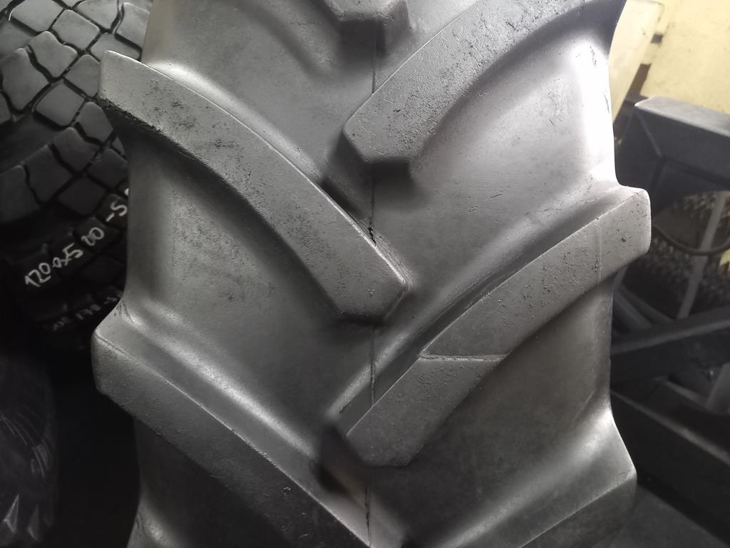 Opona używana rolnicza 380/70R28 MITAS HC70 1100zł W4715 - obrazek 4
