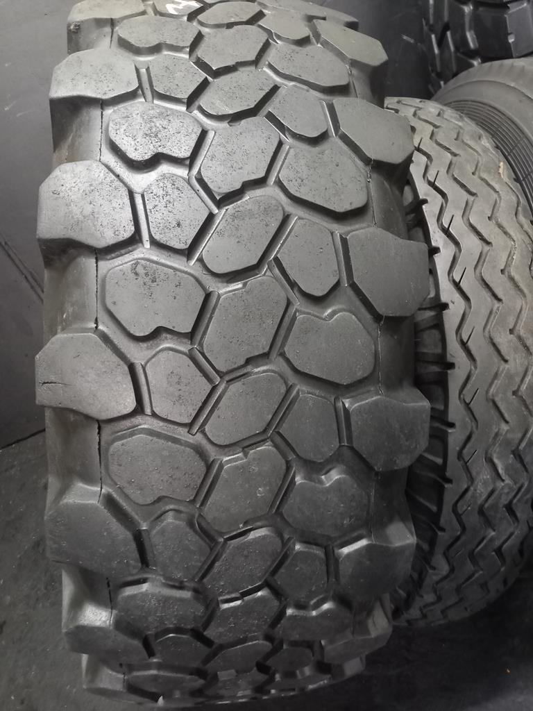 Opona używana przemysłowa 365/80R20 CONTINENTAL MPT81 450zł W4716 - obrazek 13