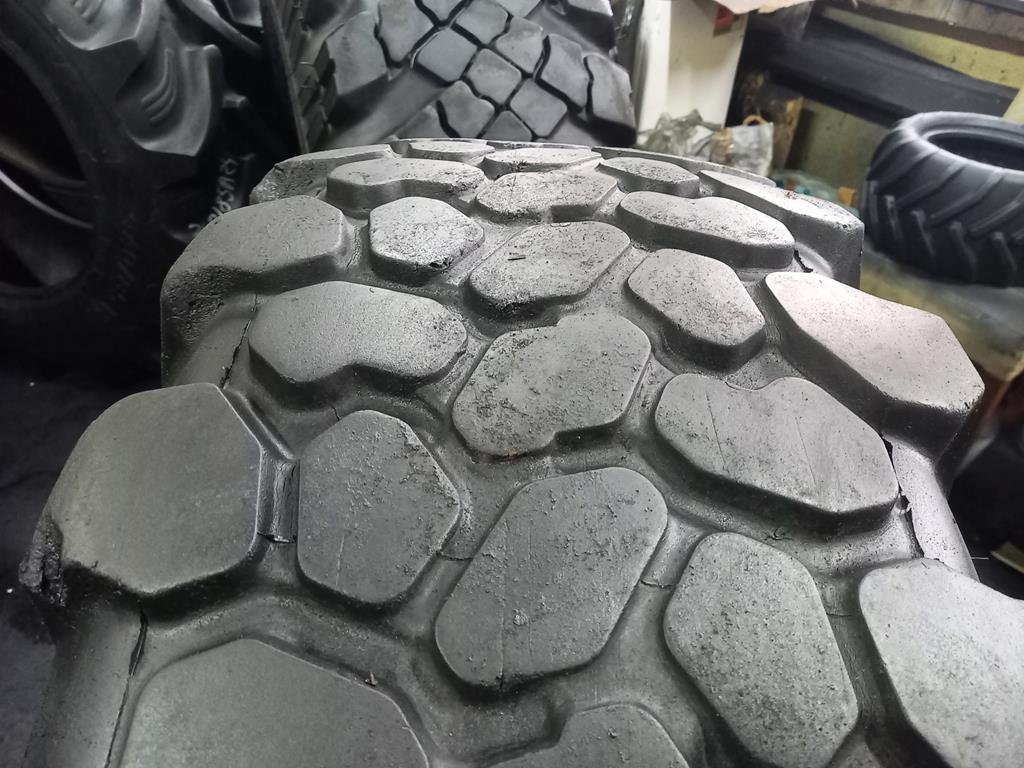 Opona używana przemysłowa 365/80R20 CONTINENTAL MPT81 700zł W4719 - obrazek 5