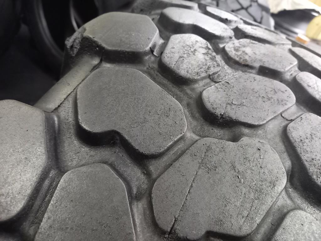 Opona używana przemysłowa 365/80R20 CONTINENTAL MPT81 700zł W4719 - obrazek 8