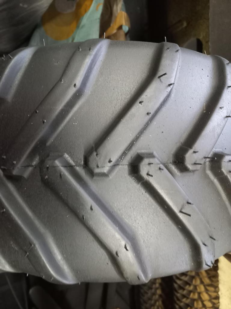 Opona używana rolnicza 18x8.50-10 CARUSLE TRU POWER 90zł W4728 - obrazek 4