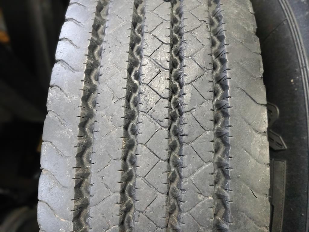 2x Opona używana ciężarowa 9.5R17.5 CONTINENTAL LSR1 400zł C2637 - obrazek 5