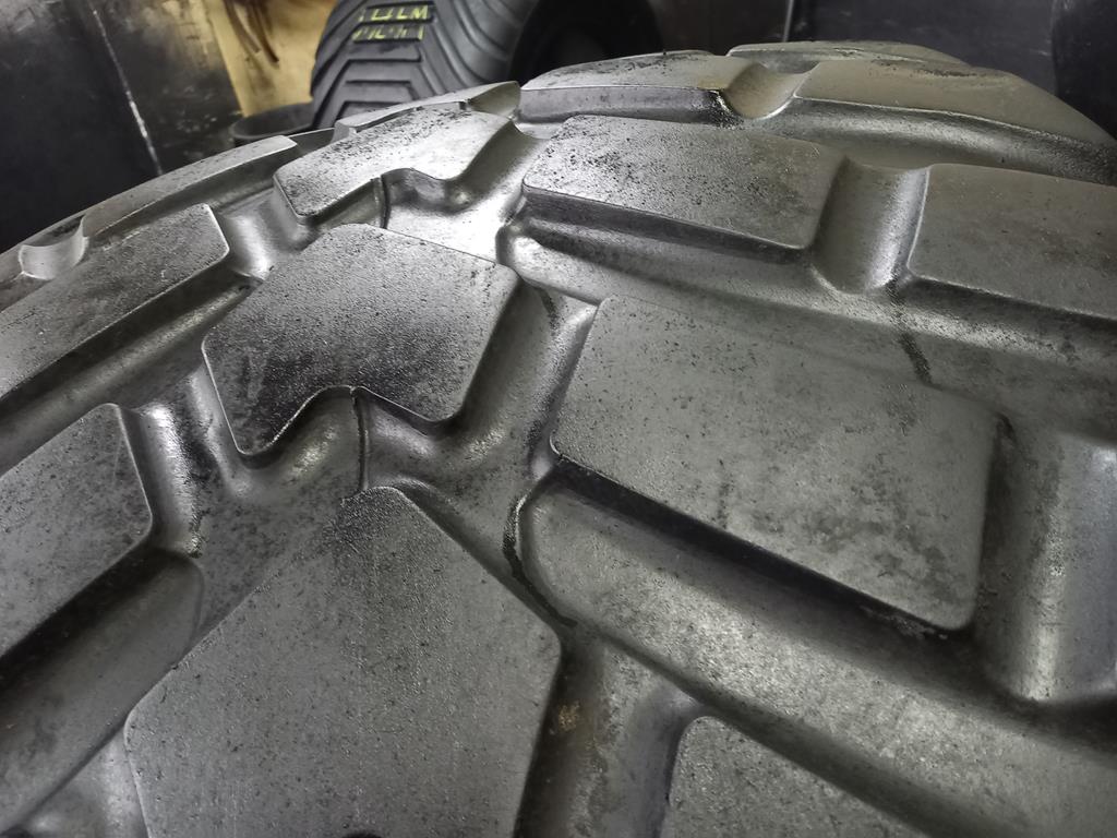 Opona używana rolnicza 710/50R26.5 BKT RIDE MAX FL693M 1400zł W4742 - obrazek 7