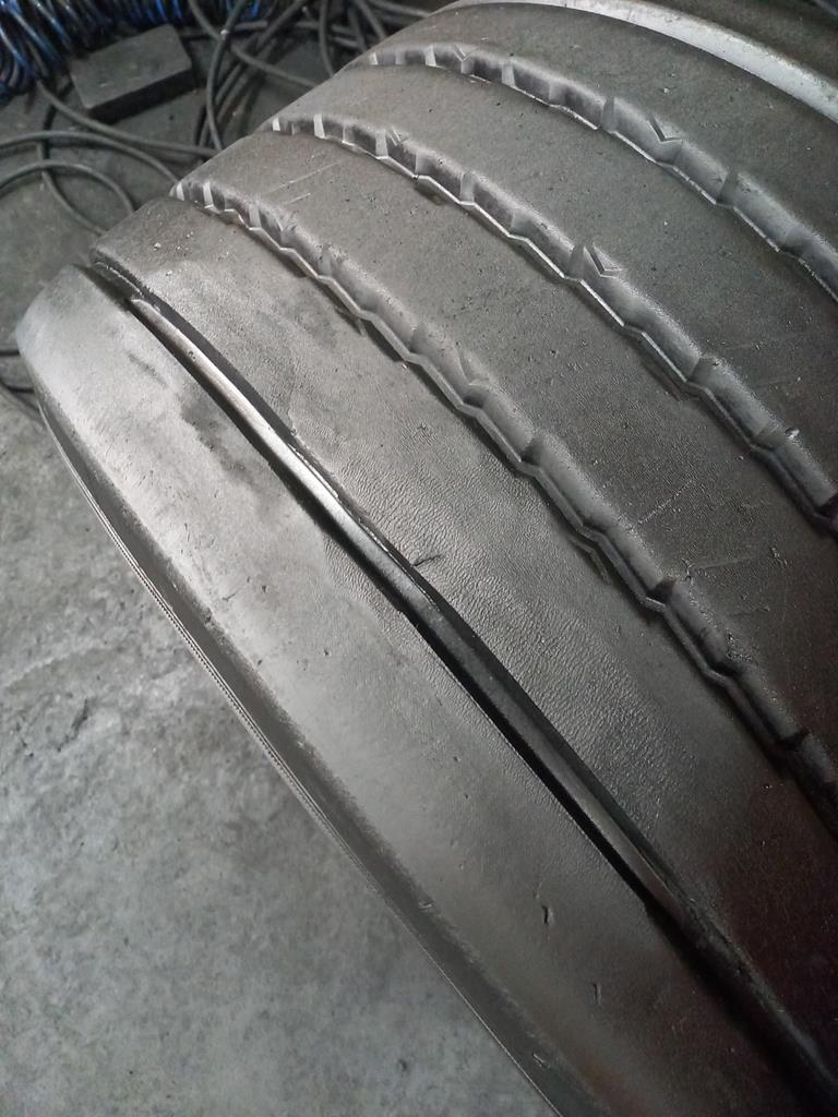 Opona używana ciężarowa 445/45R19.5 BARUM BT 200 ROAD2 600zł C2679 - obrazek 8