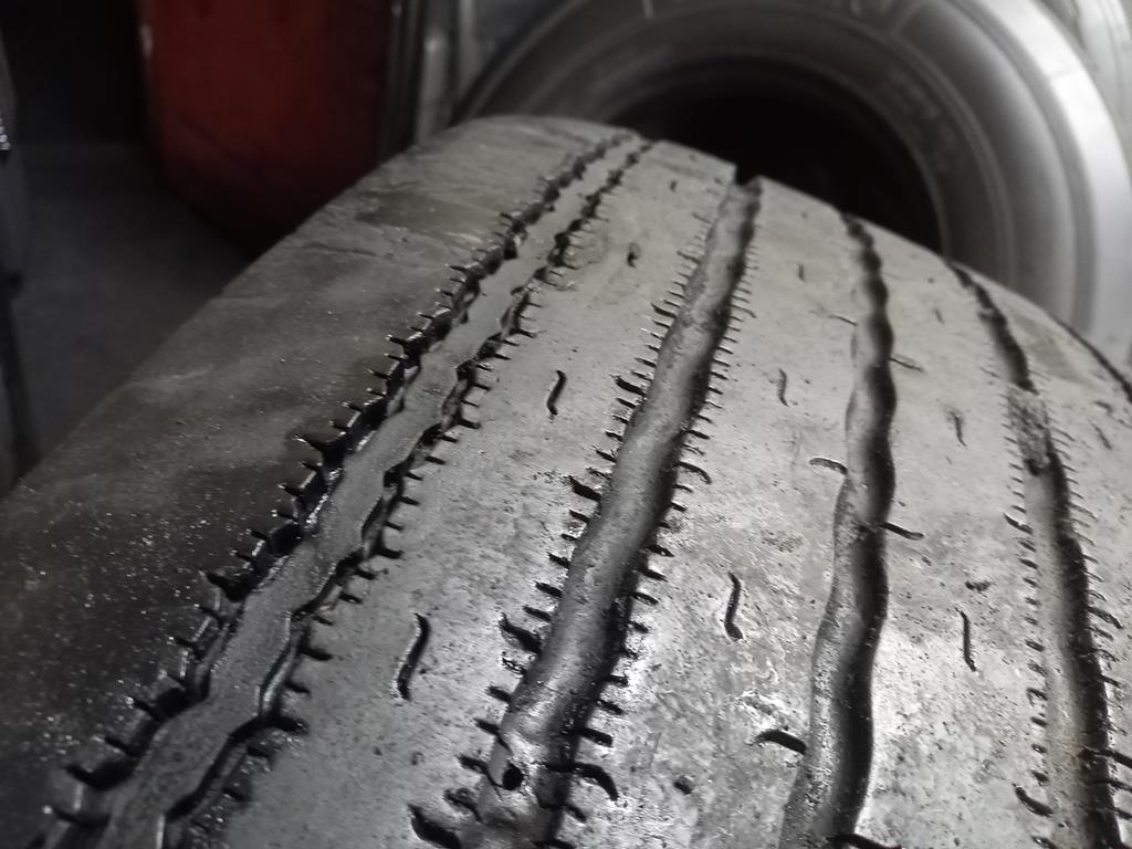 Opona używana ciężarowa 315/70R22.5 MICHELIN X ZAZ ENERGY 480zł C26780 - obrazek 8
