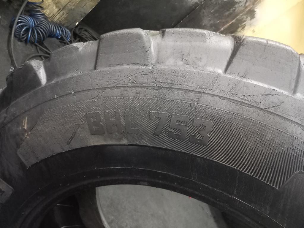 Opona używana przemysłowa 440/80-28 16.9-28 CAMSO BHL 753 300zł W4744 - obrazek 11