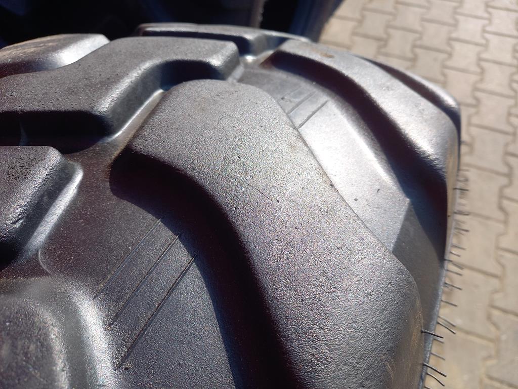 Opona używana przemysłowa 405/70R20 16/70R20 GALAXY MULTITOURGE 800zł W4753 - obrazek 5